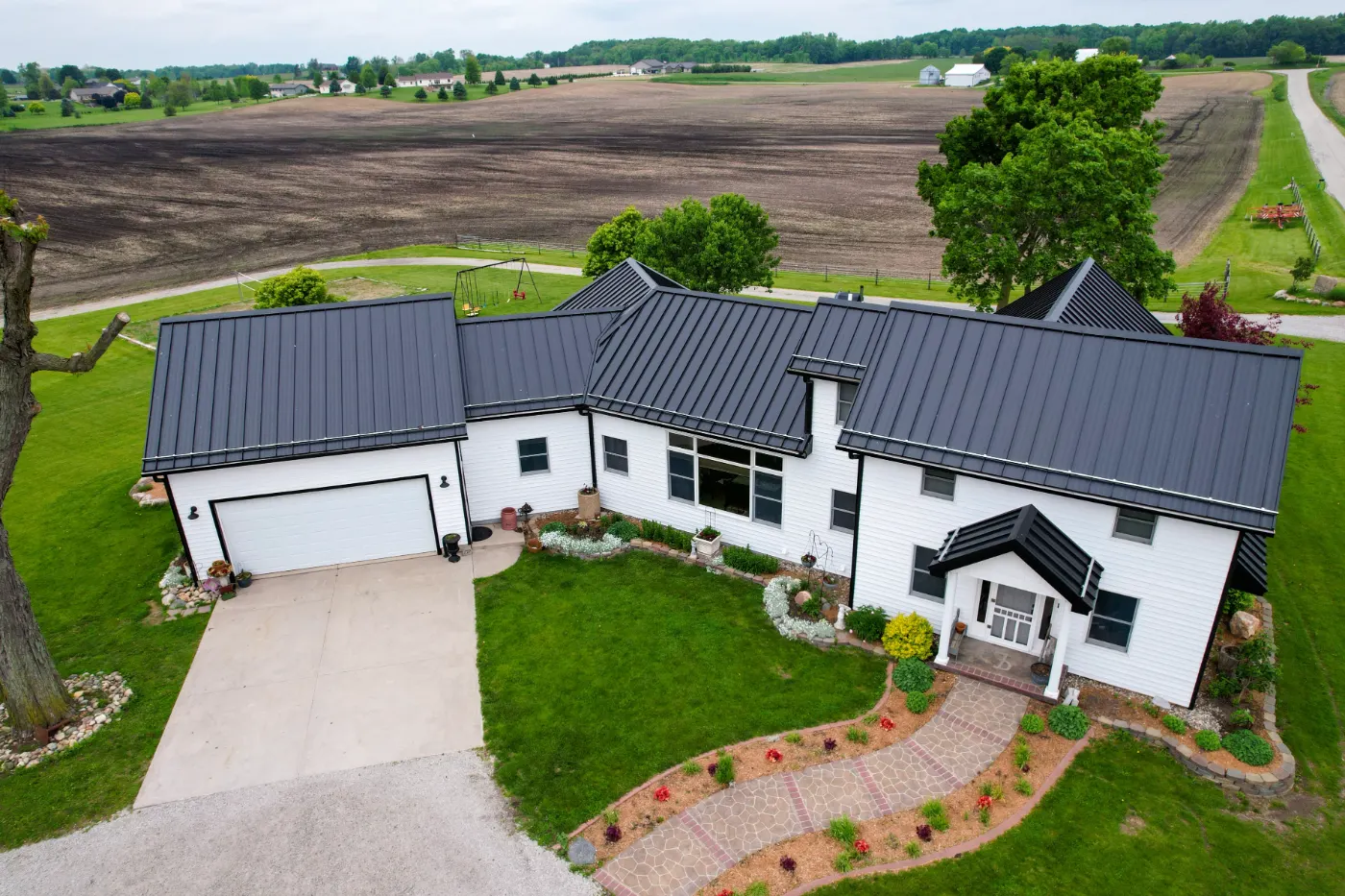 Manufacturer-certified roof installation in Pebble Brook